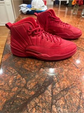 Jordan 12s in nearly new condition!